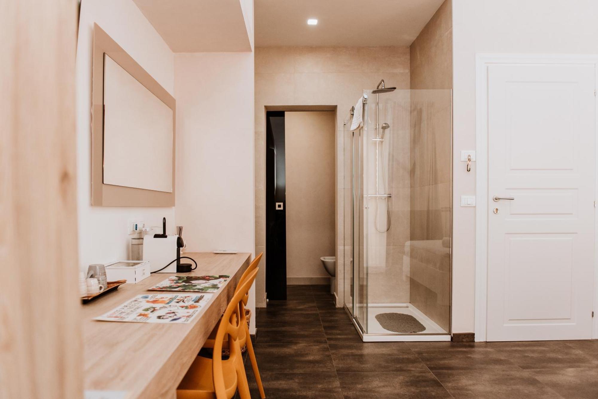 Terrae Hydrunti Bed & Breakfast Lecce Bagian luar foto